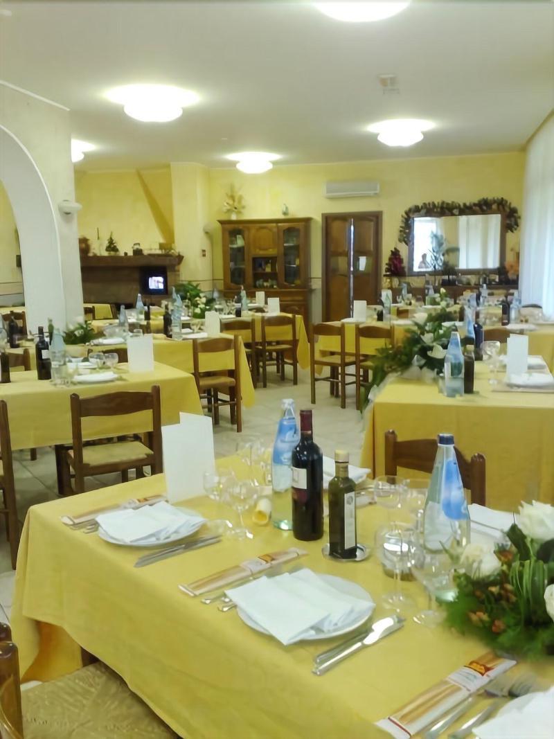 Hotel Tiziana Montepulciano Stazione Eksteriør billede