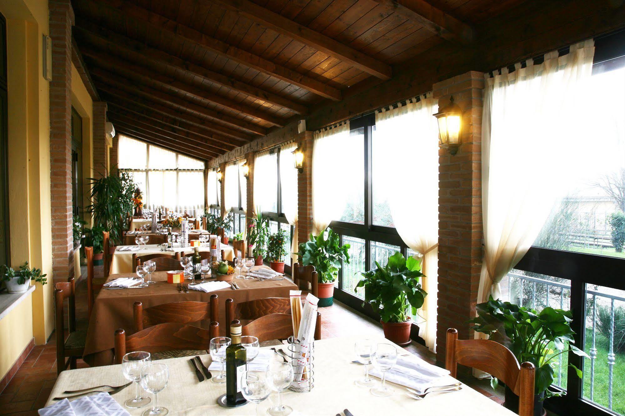 Hotel Tiziana Montepulciano Stazione Eksteriør billede